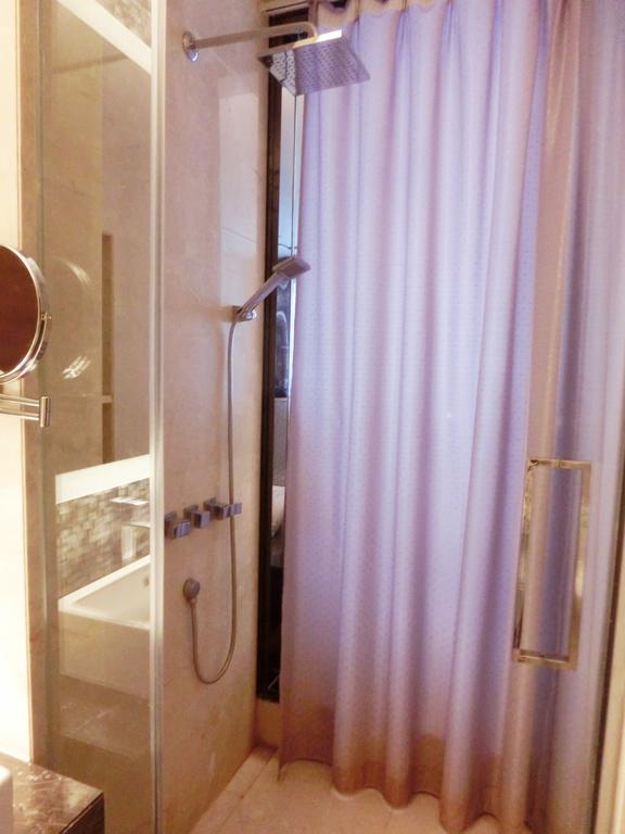 Estay Residence • Poly Central Pivot Guangzhou Rum bild